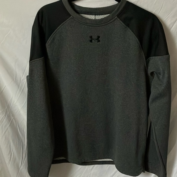 Under Armour: MENS Gray/Black Cold gear- Loose fit- size Large - Picture 1 of 10